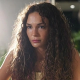 <p>Эбру Шахин</p>