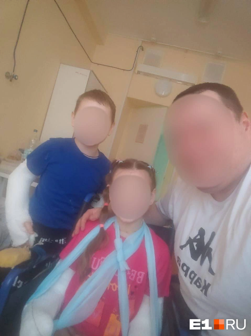Малыши с папой около четырех месяцев пробыли в больнице | Источник: читатель E1.RU