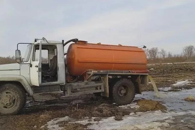 Сброс отходов в поле обошёлся амурчанину в 40 тысяч рублей