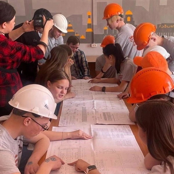 С мая по сентябрь будущие студенты проходят оплачиваемую практику | Источник: УФАД на территории Забайкальского края федерального дорожного агентства