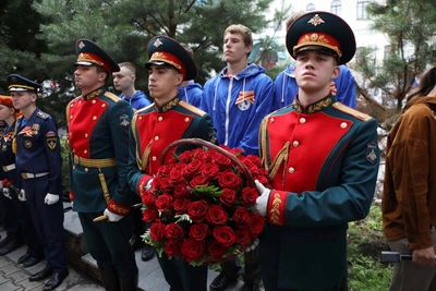 В Хабаровске открыли мемориальную доску генералу Пуркаеву