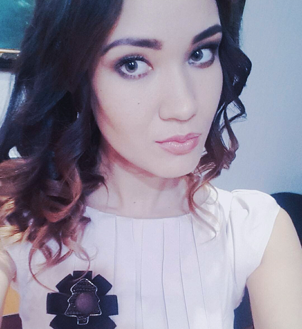 Восточные красавицы показывают свои прелести, домохозяйку развели на поебок