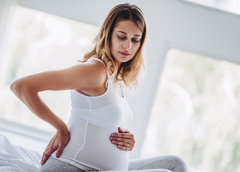Почему во время беременности покалывает в животе