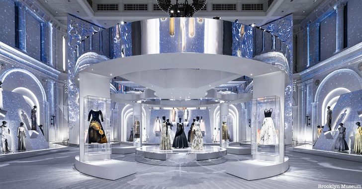 Dior проведут показ в Бруклинском музее