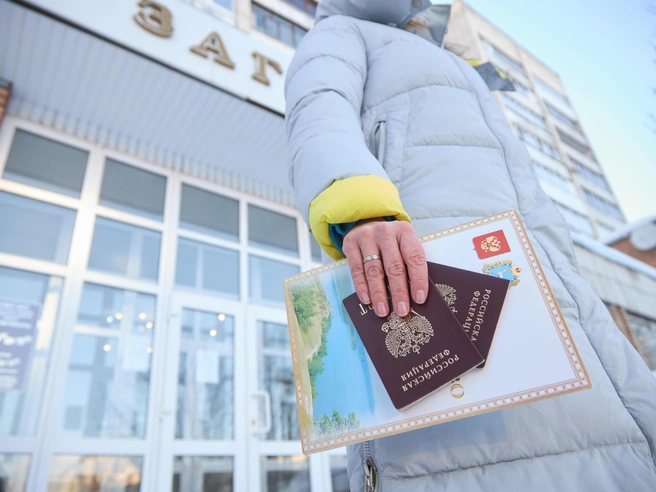 Екатеринбуржцы направляются в Невьянск, Тавду, Реж и другие населенные пункты, где отсутствуют длинные очереди. | Источник: Роман Данилкин / 63.RU