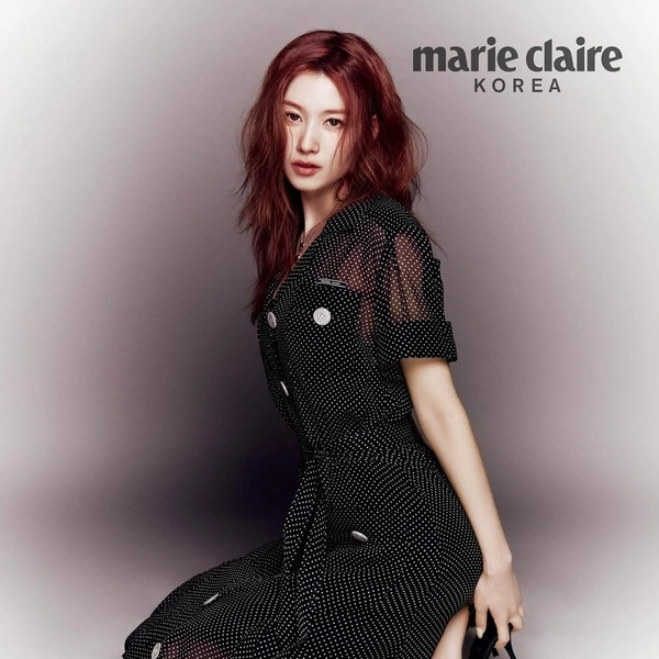 Источник: @marieclairekorea