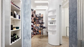 Дизайнер Рей Кавакубо открыла косметический бутик