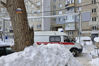 Прохожий напал на фельдшера скорой в Саратове