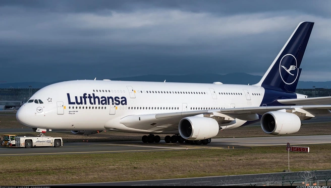 Lufthansa Airbus A380-841 | Источник: airliners.net