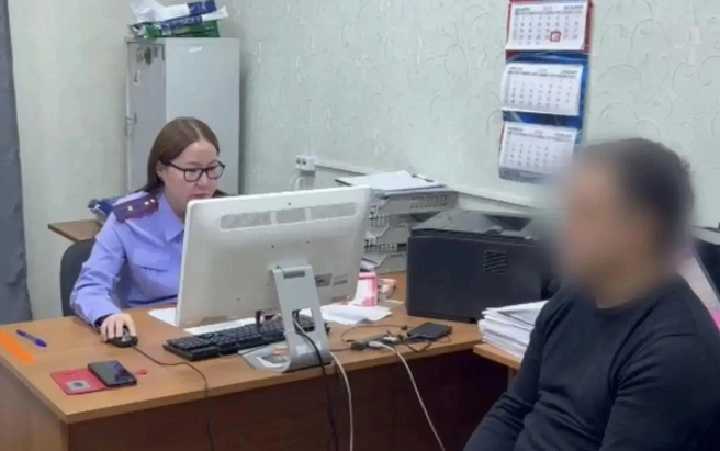Чиновника мэрии Усть-Кутского района объявили в розыск | Источник: Следком38 / Max