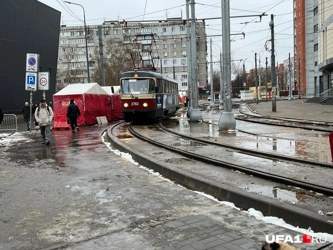 Даже тут умудрились лужу наделать | Источник: Андрей Бирюков / UFA1.RU