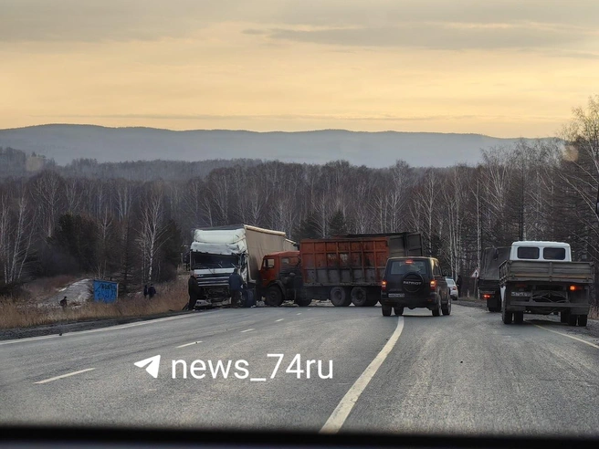 Дорога очень скользкая | Источник: 74.RU