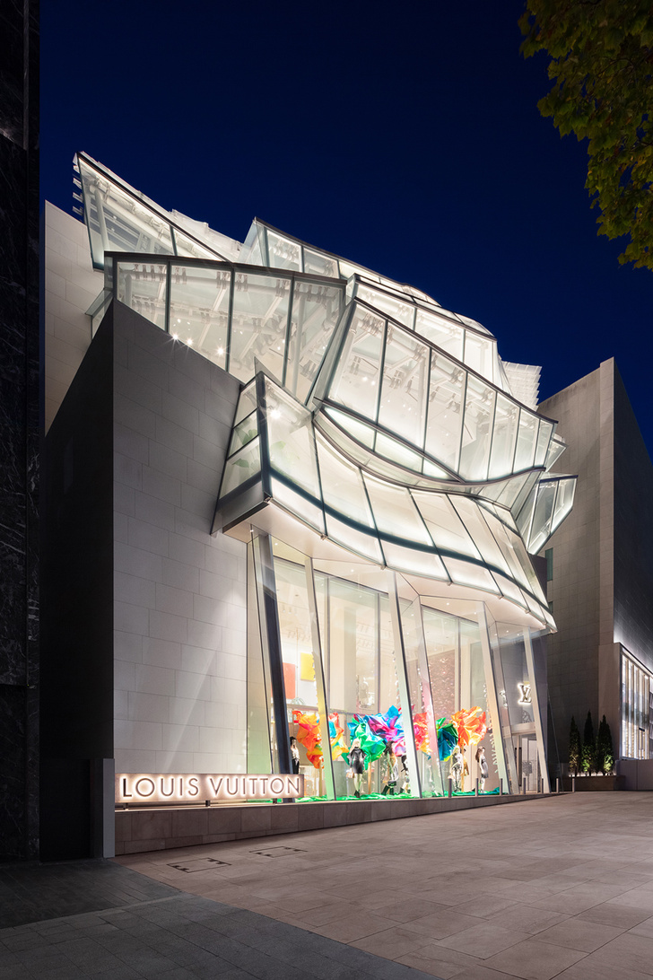 Флагманский магазин Louis Vuitton открылся в Сеуле (фото 13)