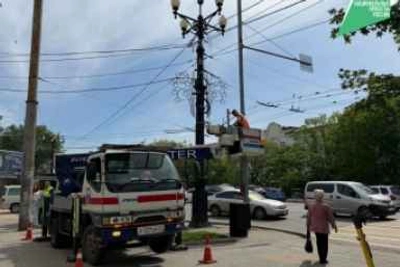 Более 1000 активистов Движения Первых украсили окна ко Дню России