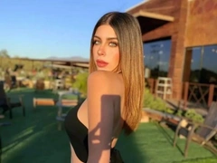Свекровь застрелила королеву красоты за то, что та «украла ее сына»
