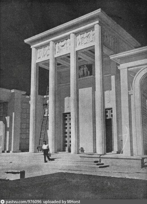 Павильон построили в конце 1930-х годов | Источник: Ежегодник Ленинградского отделения Союза советских архитекторов. Вып. 1/2 (15/16): 1934–1939. — 1940 / Pastvu.com