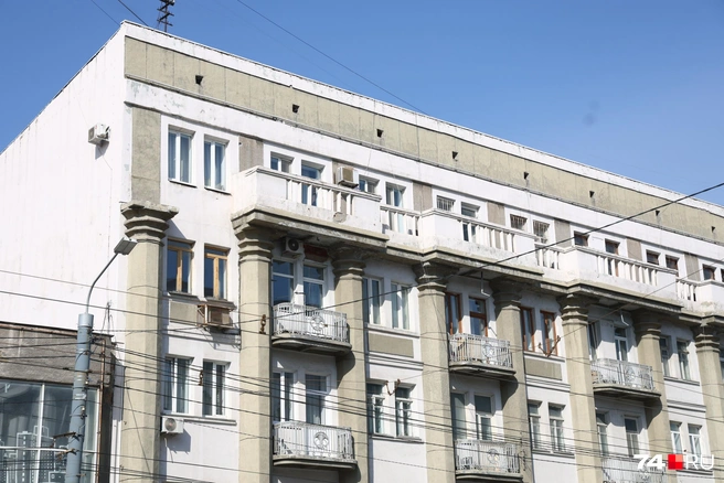 Обычно именно эти элементы называют отголоском Дома на Моховой | Источник: Михаил Шилкин