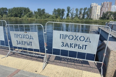 В Тюмени из-за паводка закрыли второй ярус набережной