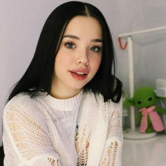Эвелина Лунаком выиграла в шоу «Погоня» 815 тысяч, но отдала их на протез для подростка: что известно о блогере