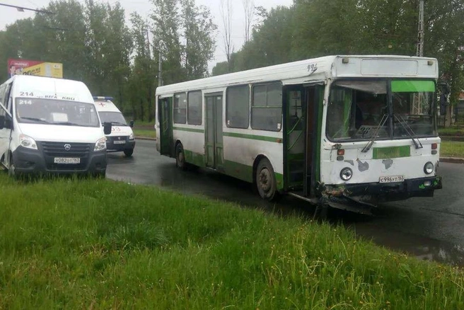 Водители автобусов не пострадали