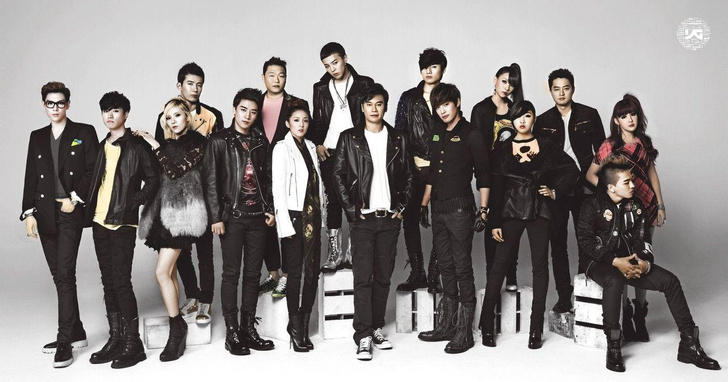 Семья YG снова вместе: фанаты умиляются встречей G-Dragon, PSY, CL и Ли Су Хёка 😍
