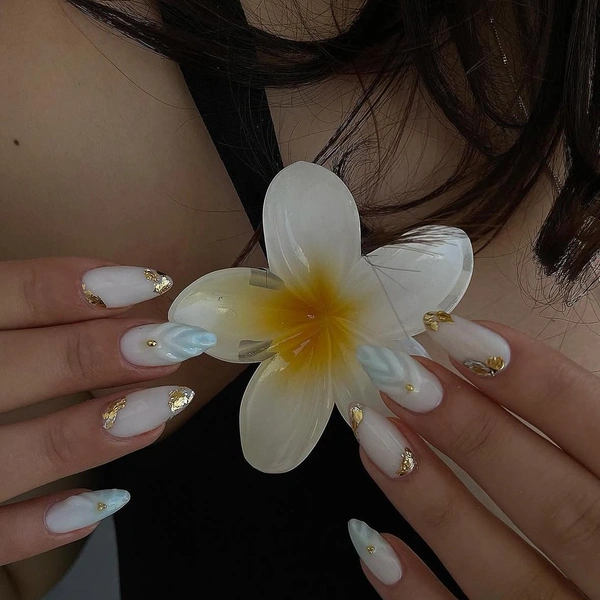 денежный маникюр, денежный маникюр 2025, денежный маникюр 2025 какой цвет, денежный цвет маникюра, денежный цвет маникюра на декабрь, какой денежный цвет маникюра, денежный маникюр на декабрь, денежный маникюр на декабрь 2025 | Источник: Социальные сети 