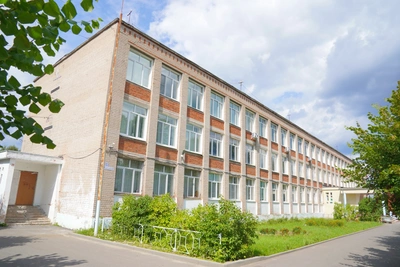 Первый корпус школы №2 в Кохме обновят к учебному году