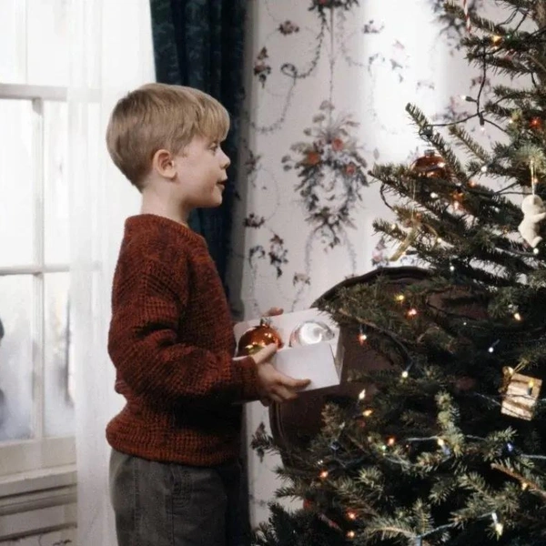 Мальчик проявляет удивительную находчивость | Источник: kinopoisk.ru