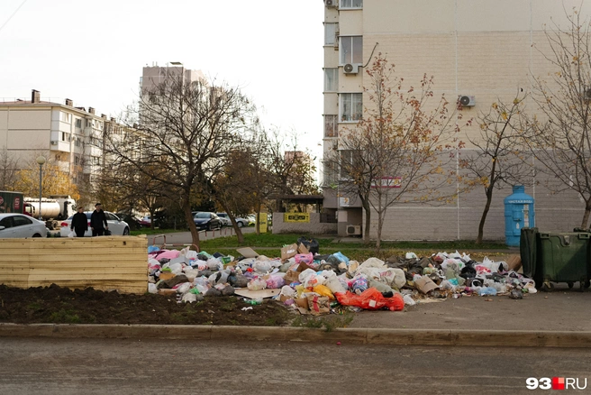 Так местами выглядят улицы Краснодара | Источник: Дарья Паращенко / 93.RU
