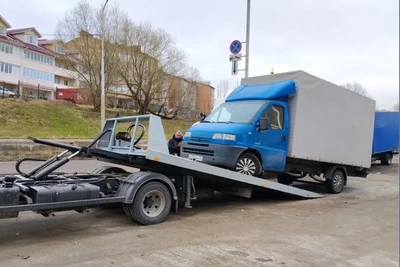 Во Владимире эвакуируют неправильно припаркованные автомобили