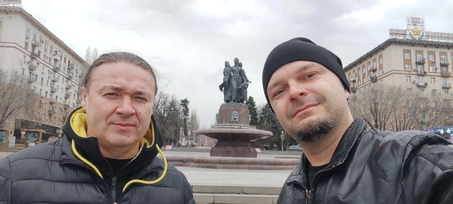 Музыканты побывали на верхней террасе центральной набережной | Источник: соцсети группы «Ария»