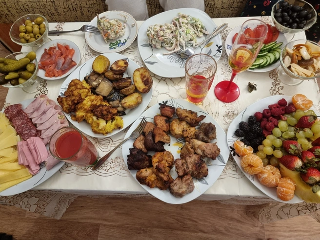 В коня корм: как накрыть стол в год Огненной Лошади, чтобы оседлать удачу | Источник: Роман Данилкин / 63.RU