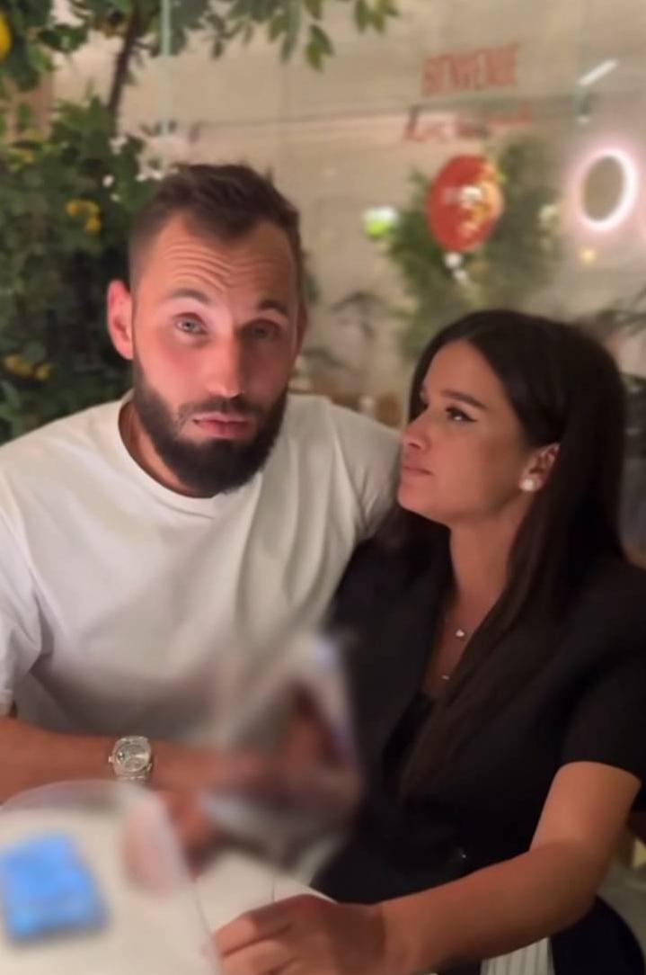 Қара шұлық киген қызды сиқытты Тұшпара порно