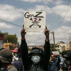 От Мадагаскара до Марокко: массовые протесты зумеров в Африке — причины, символы и жертвы