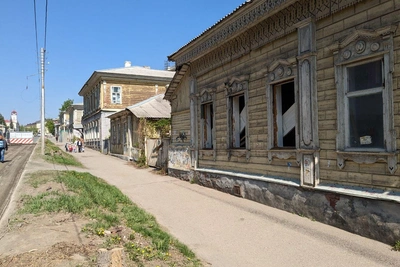Уфимец вернулся в заброшенный дом на улице Октябрьской революции