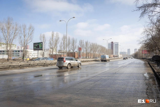 Объездную будут ремонтировать от Московской до переулка Базового | Источник: Владислав Лоншаков / E1.RU