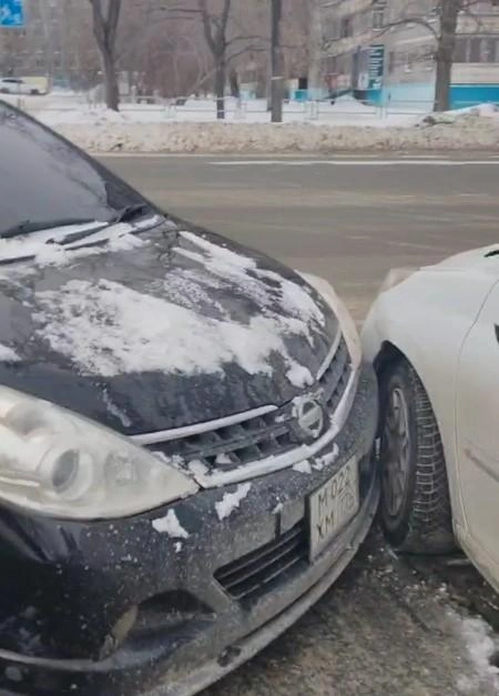 Участники ДТП расходятся в оценке повреждений | Источник: читатель 74.RU