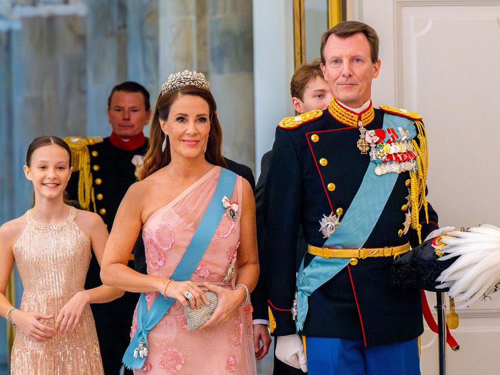 Мыльная опера: 7 скандалов королевской семьи Дании, которые обсуждал весь мир