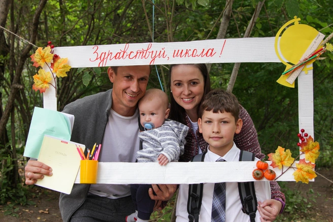 Многие красноярцы приводят в школу вторых и третьих детей — настоящий показатель доверия | Источник: «Поколение будущего»