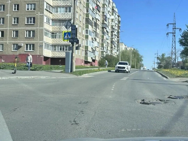 Дорожное покрытие на объезде еще предстоит отремонтировать. | Источник: читатель 74.RU