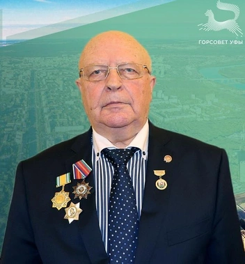 Павел Рабухин возглавляет совет директоров «Уралмостостроя» | Источник: Горсовет Уфы / Vk.com