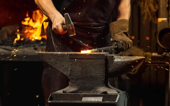 Повелители огня и молота: удивительные традиции кузнечного ремесла со всего света