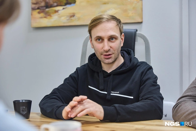 Мастерская «Адаптик-А» под руководством Игоря Карнаухова (на фото) и Павла Носарева начинала с малых архитектурных форм, перешла к проектам благоустройства, а сейчас занимается и мастер-планированием | Источник: Александр Ощепков / NGS.RU