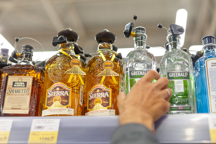 России пообещали почти трезвый Новый год: импортный алкоголь подходит к концу