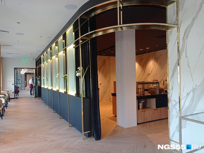 А здесь прячется шведский стол для гостей | Источник: Ирина Чернышева