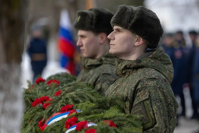 В Пскове увековечили двух Героев России в день памяти спецназа