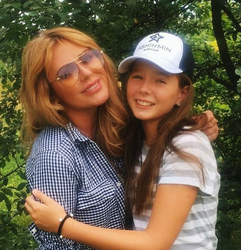 Юлия Началова с дочерью Верой