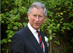 Принц Чарльз воспитывает во внуке любовь к садоводству
