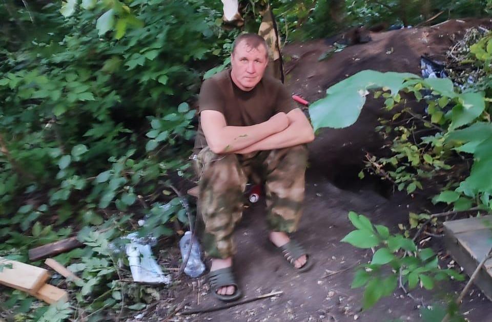 «Мы думали, быстренько удалят осколок, и всё». Боец СВО впал в кому в самарской больнице, куда попал после ранения… в палец