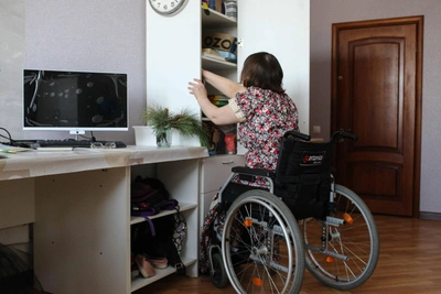 Инвалиды в Омской области не могут получить уход из-за очереди